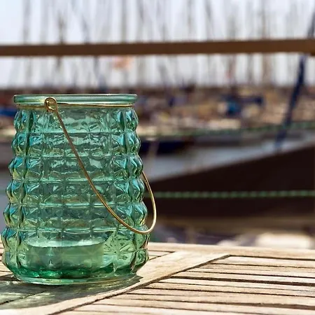 Apartment Houseboat Sardinia
