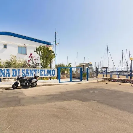 Apartment Houseboat Sardinia